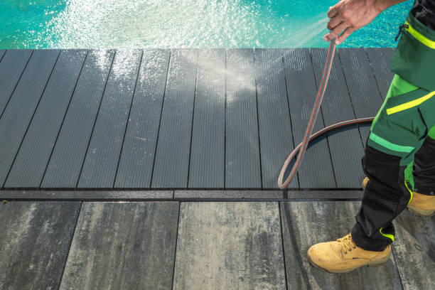 Best Pressure Washing Contractors  in , ME